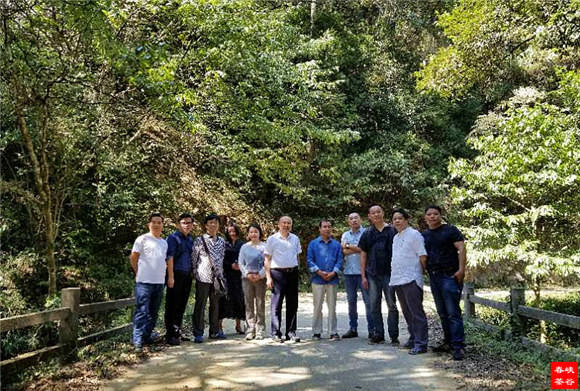 《长淮诗典》情满“峡谷春”婺源金秋诗会