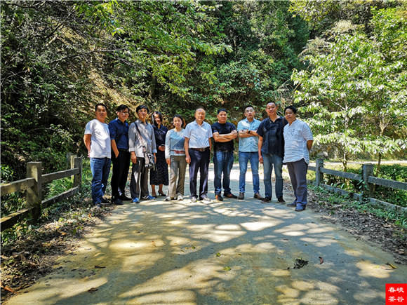 《长淮诗典》情满“峡谷春”婺源金秋诗会